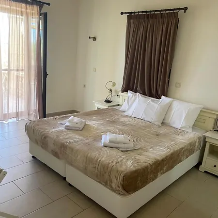 克罗克特洛尼斯spa酒店