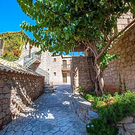 Kolokotronis Hotel & Spa
