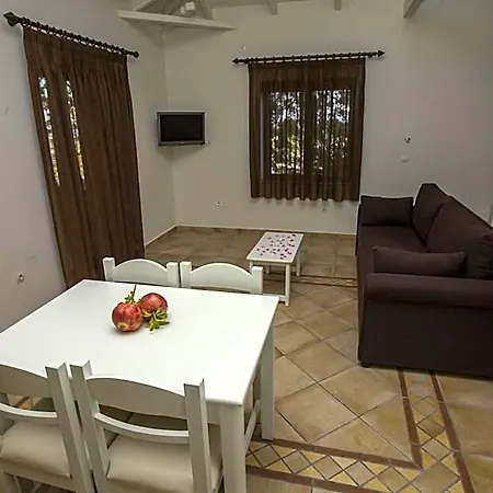 Hotel Kolokotronis Hotel & Spa 4*