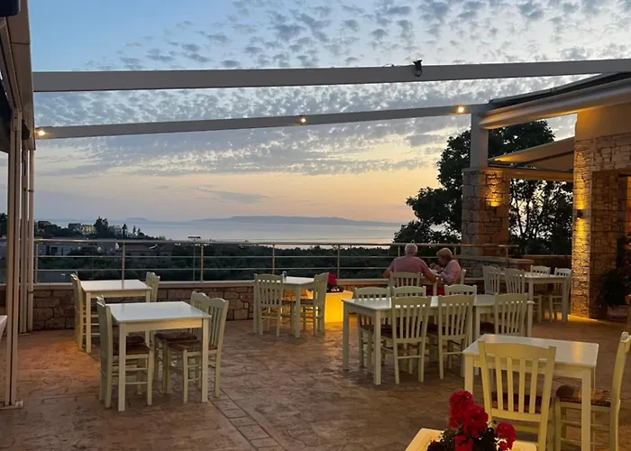 Hotel Kolokotronis & Stoúpa